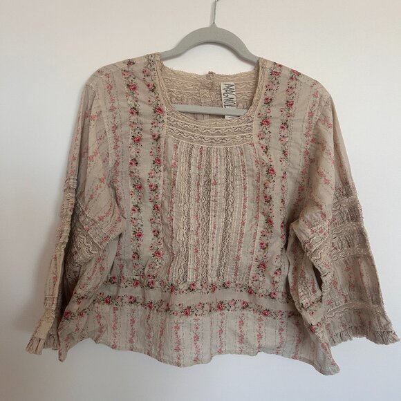 Magnolia Pearl Rsalā Floral Cotton Top Size: O/S - Picture 2 of 16